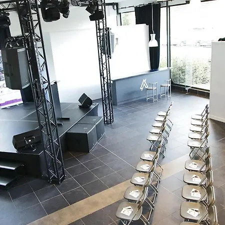 Quick Palace Nord * Tours