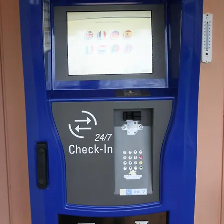Отель Quick Palace Nord Тур